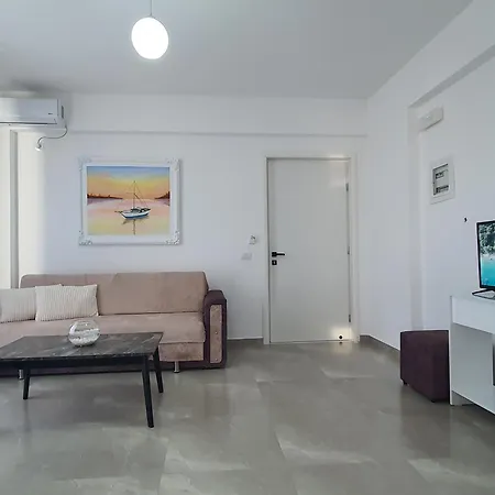 Flore Apartment